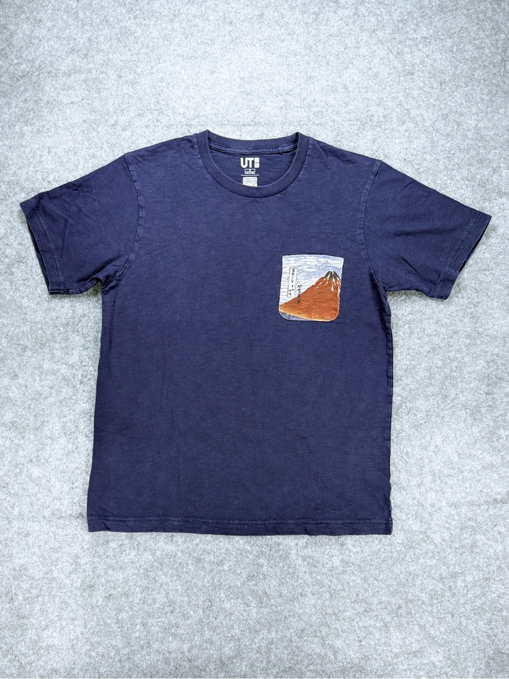 Uniqlo X Hokusai Blue Size Small Navy Blue Cotton MT Fuji Pocket Graphic Tee